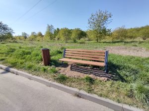 lawka-parkowa-i-kosz