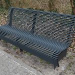 ławka z oparciem