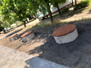 ławka betonowa okrągła
